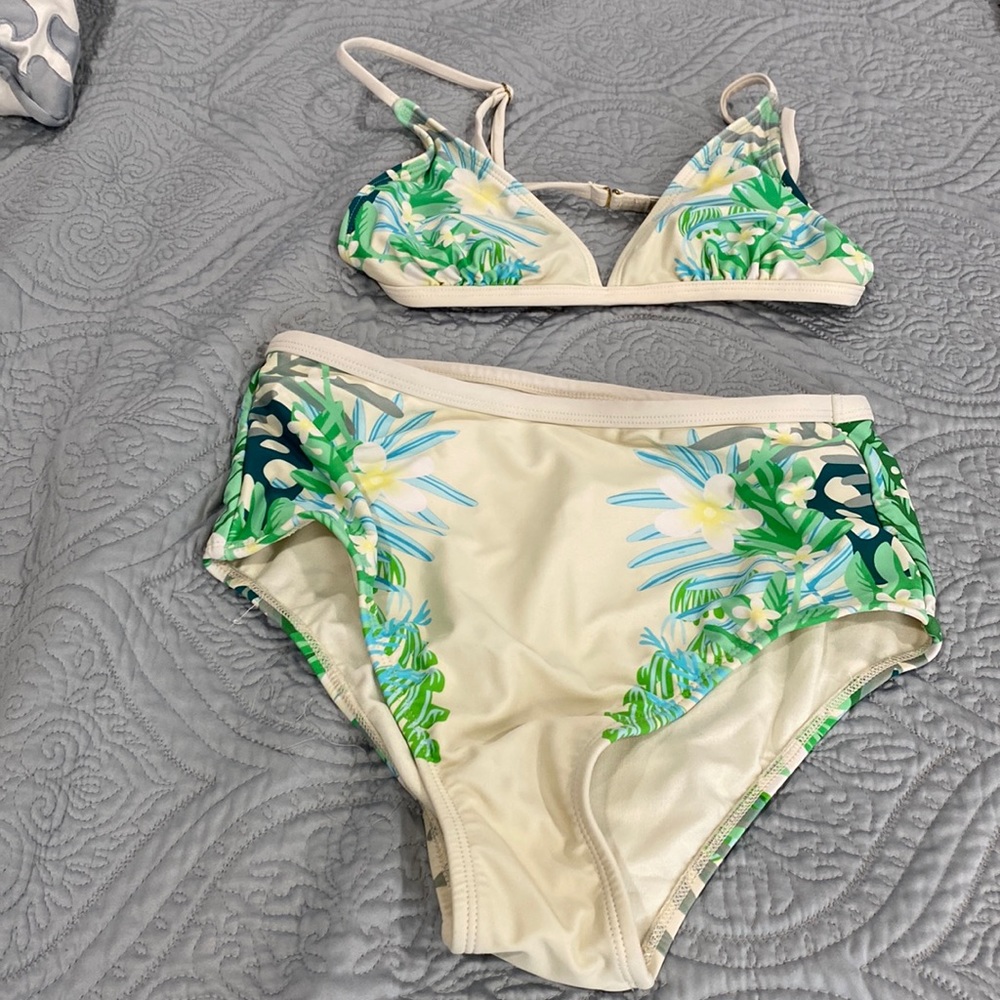Swim suit